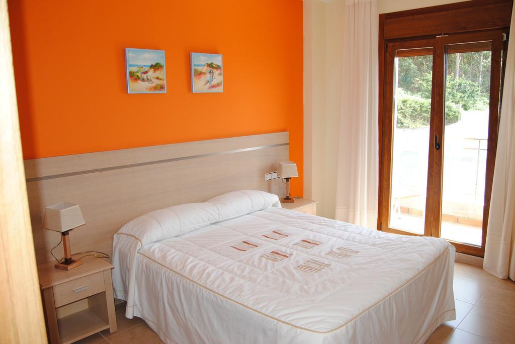Apartamentos Riveiro Sanxenxo Quarto foto